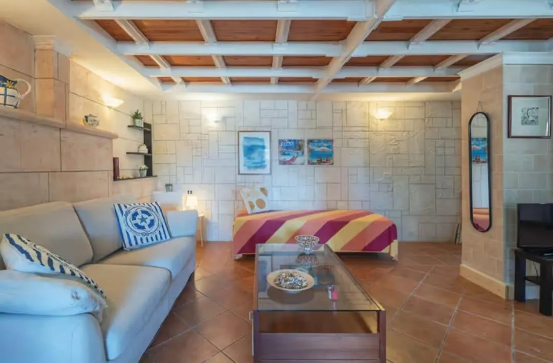 Villa Con Piscina Al Mare Ognina Italy
